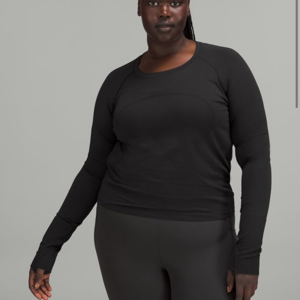 Lululemon Swiftly Tech Long Sleeve 2.0 (race length) size 2 in black